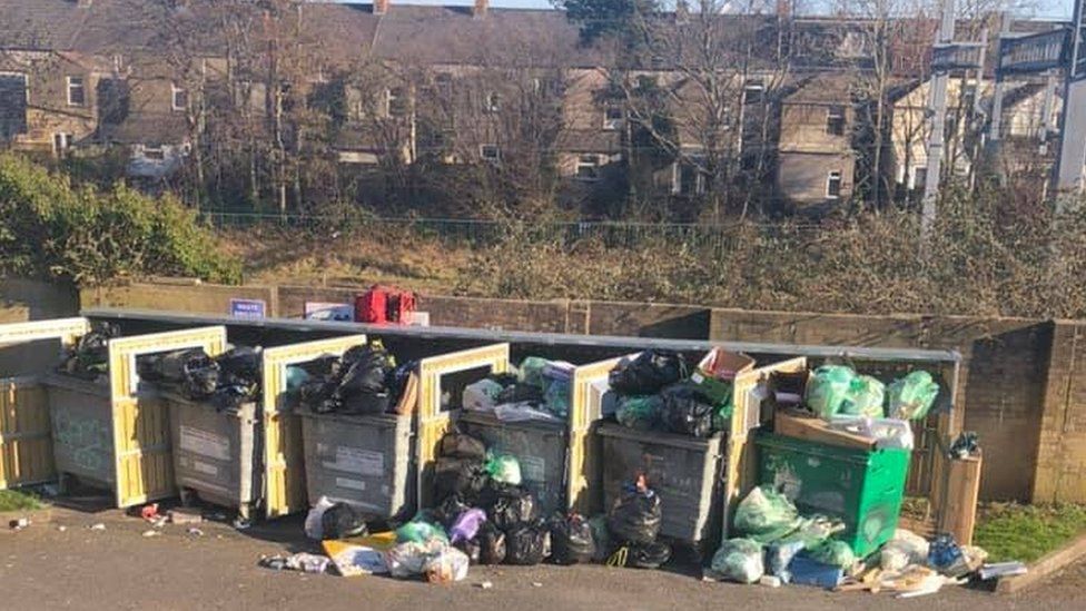 Overflowing bins in Splott, Cardiff